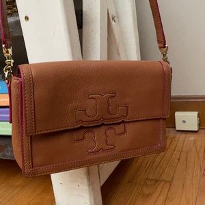 Tory Burch Crossbody!